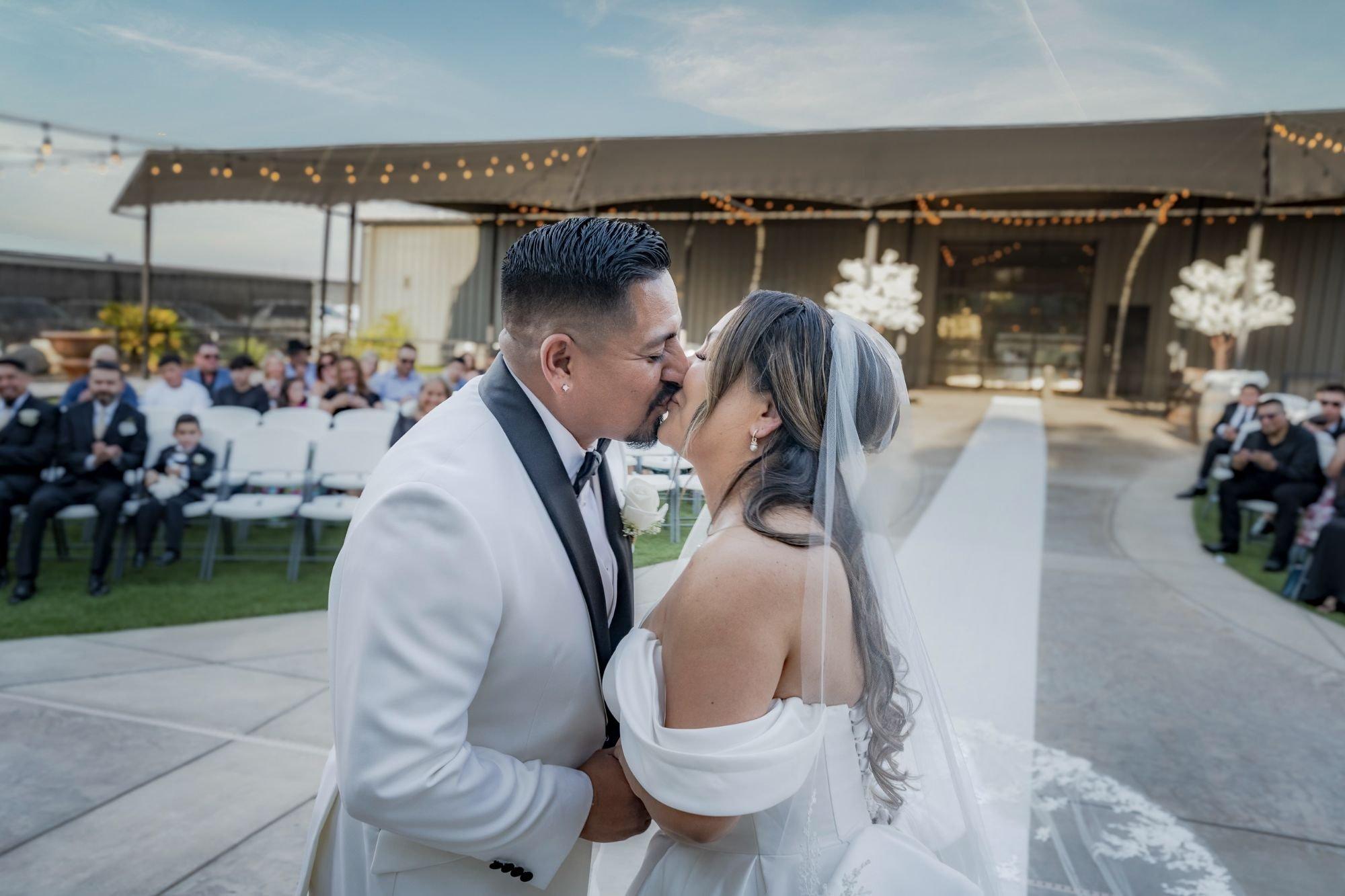 carousel-hero-element image-16